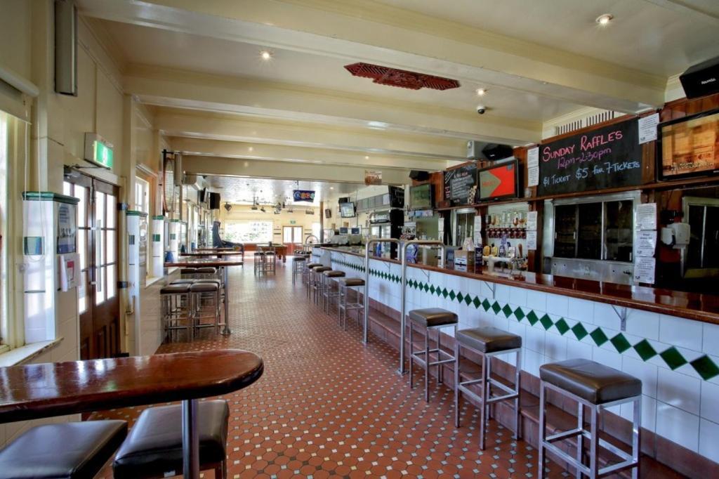 Canungra Hotel Экстерьер фото